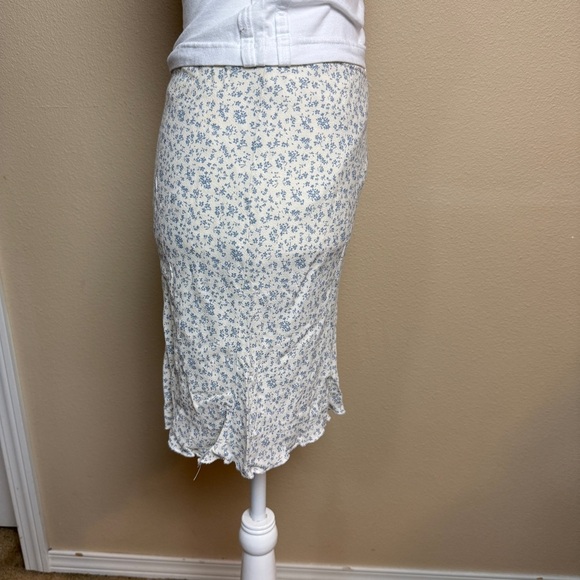 Brandy Melville Yellow and Blue Flower Skirt - Picture 3 of 6